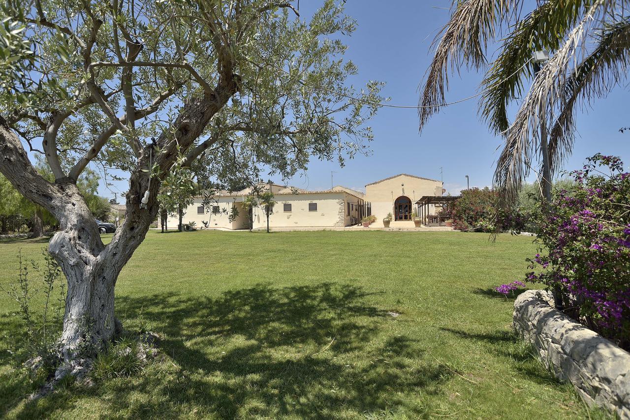 איספיקה Villa Giannina מראה חיצוני תמונה