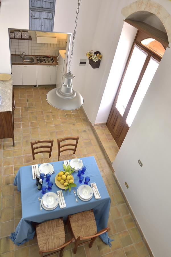 איספיקה Villa Giannina מראה חיצוני תמונה