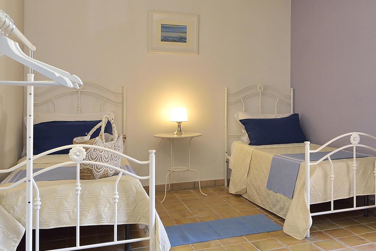 איספיקה Villa Giannina מראה חיצוני תמונה